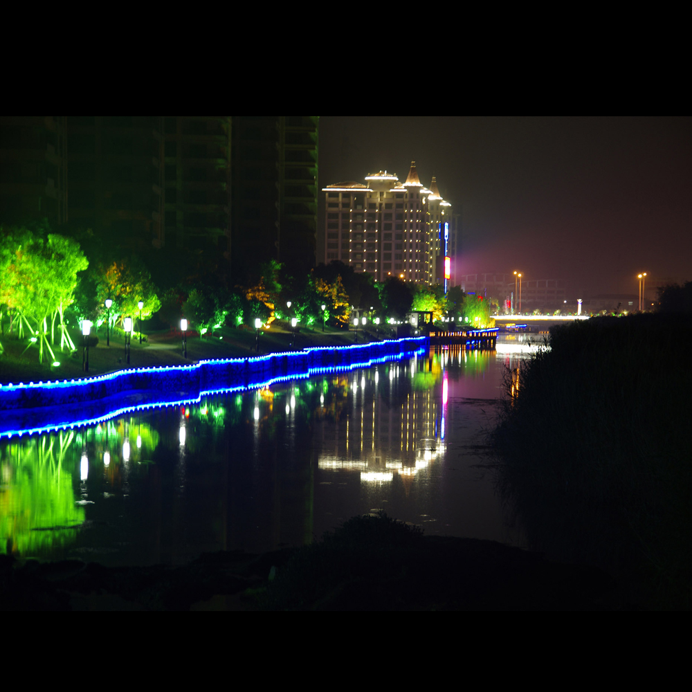 苏宿工业园区青海湖西路亮化